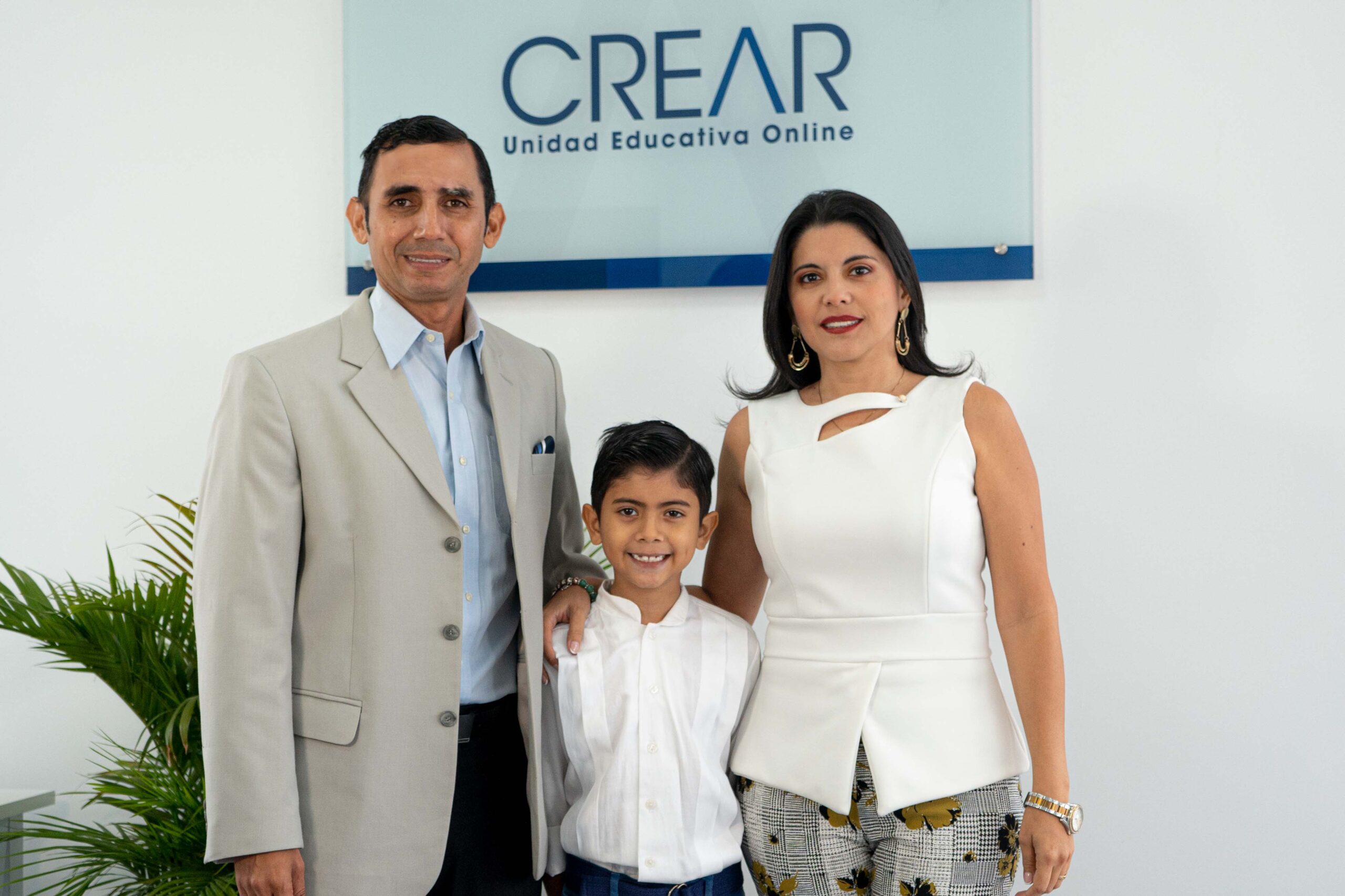 colegio online crear en ecuador con aval internacional